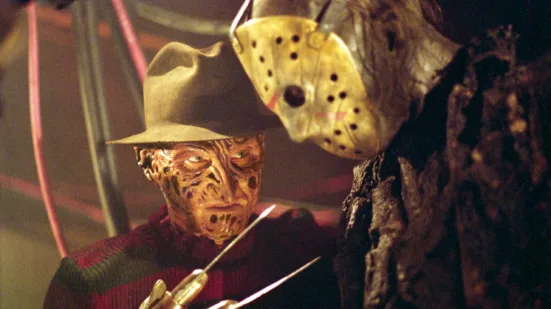 Freddy igyekszik Jason számár a lehető legjobban megérvelni, hogy miért neki kéne megölnie minden gyereket a Freddy vs. Jason című filmben